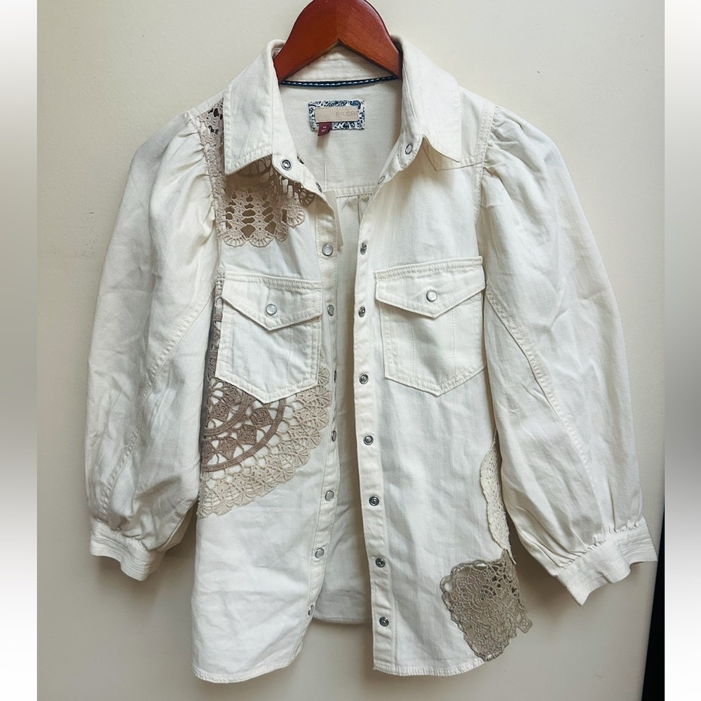 NWT Pilcro Anthropologie Up Shirt with Lace Accents